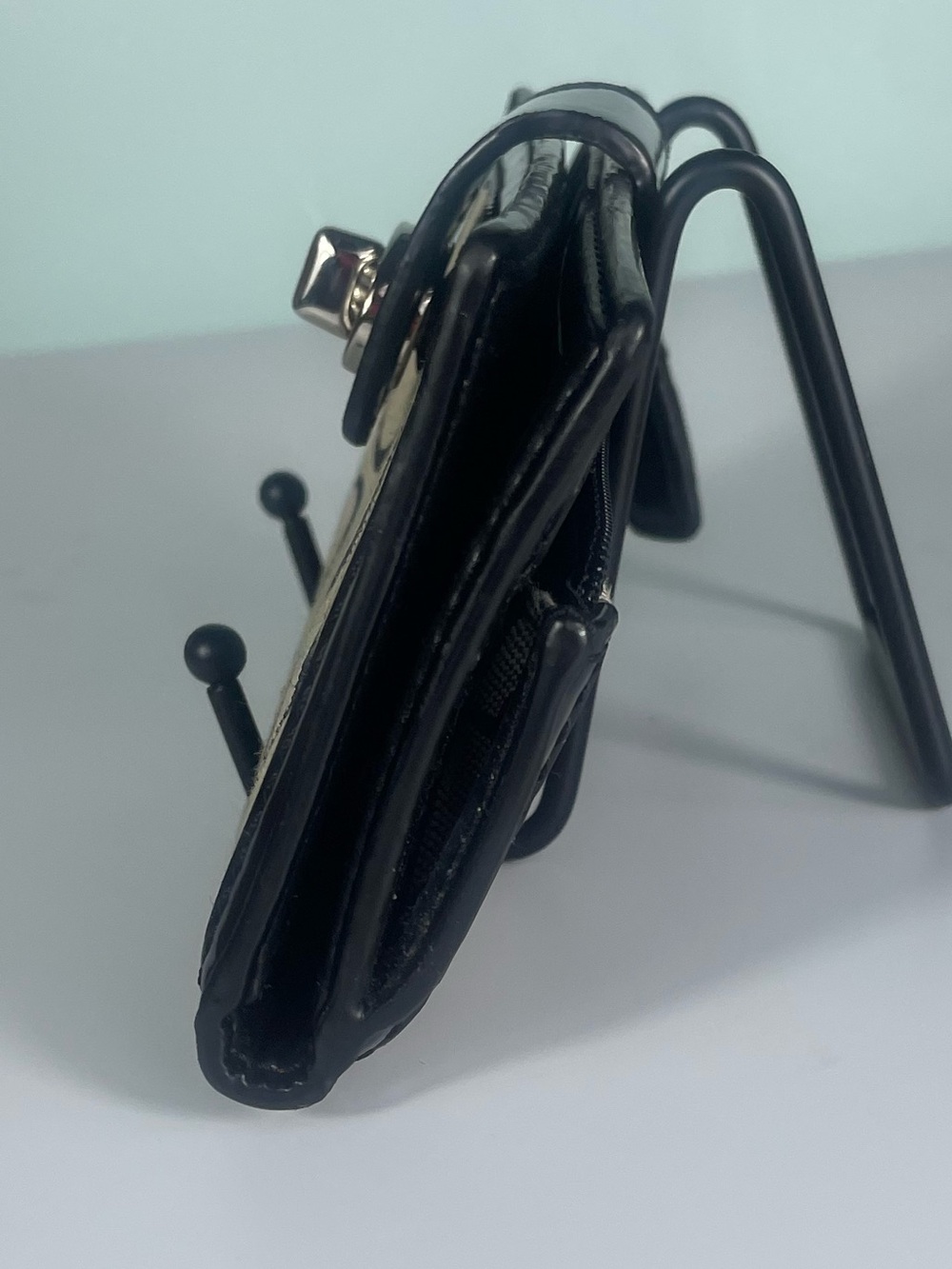 Coach Park Signature Turnlock Slim Wallet - Picture 4 of 10